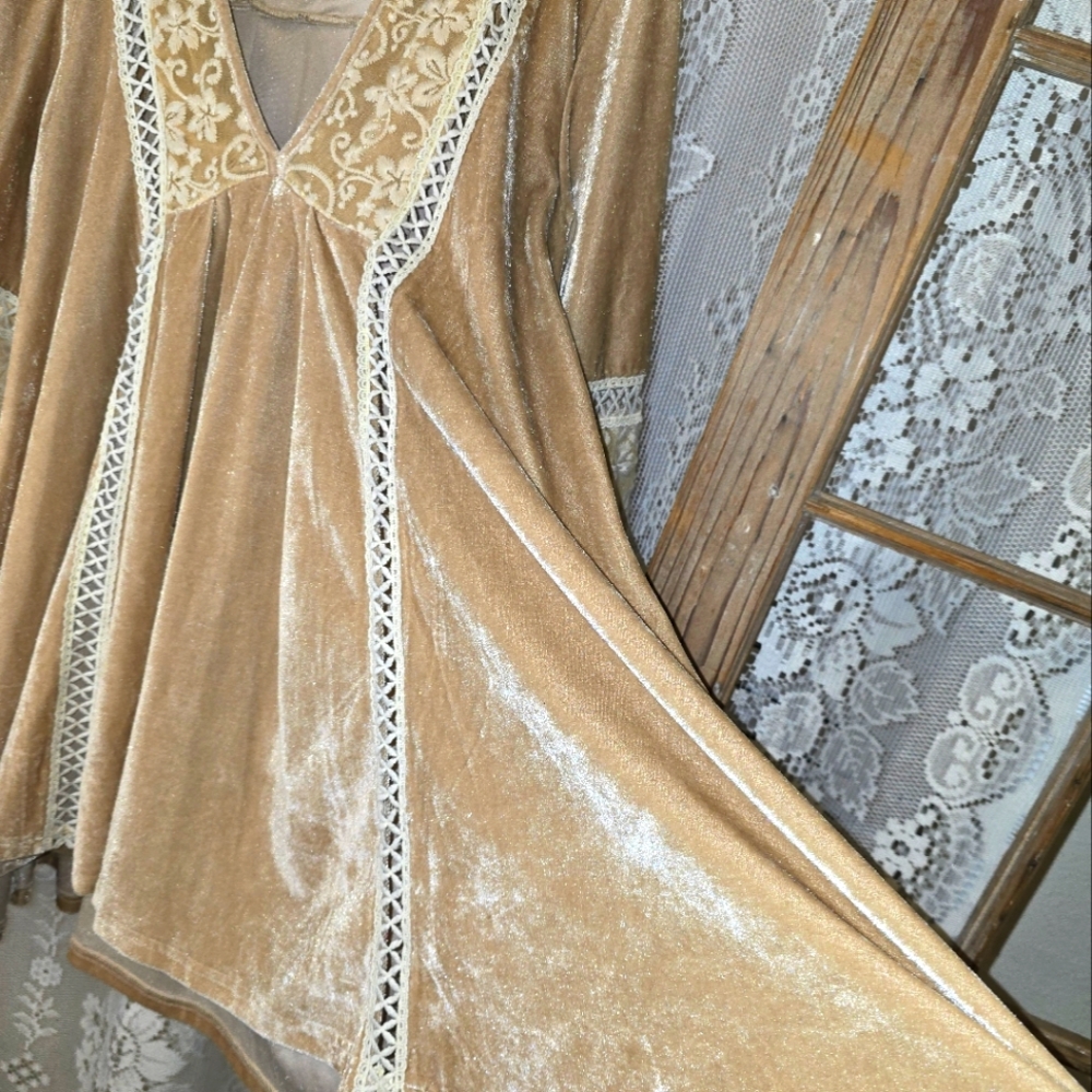 POL Velvet Bohemian Womens Blouse, Hippie Style Tan Shirt, Victorian Top, Medium - Picture 2 of 9